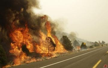 arizona-wildfires-2011-6-10-17-20-34-600x380
