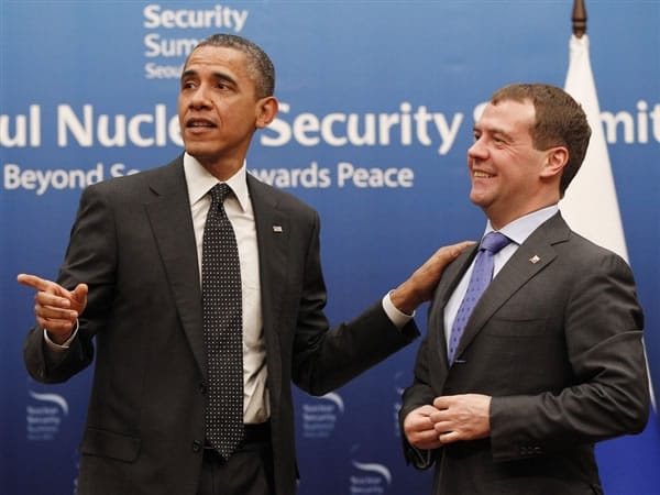 obama_medvedev_romney_russia