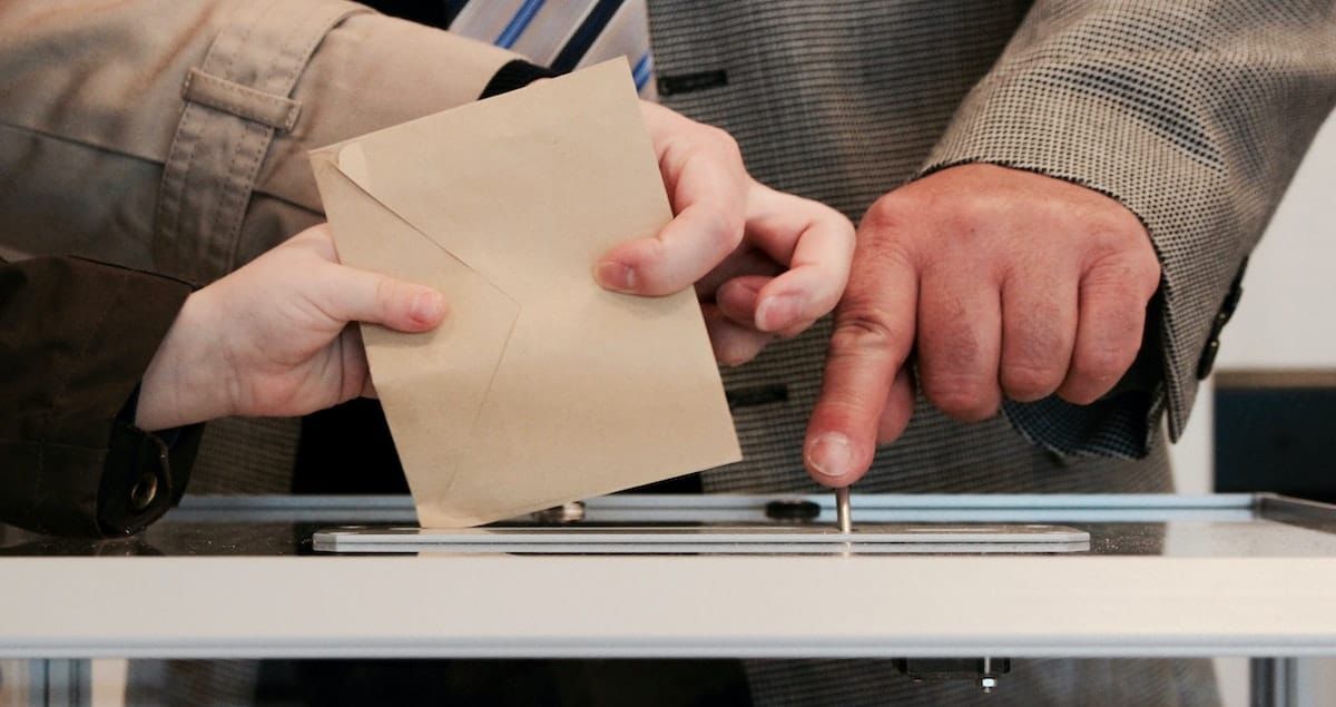 We Need Chief Elections Officials to be Umpires, Not Players