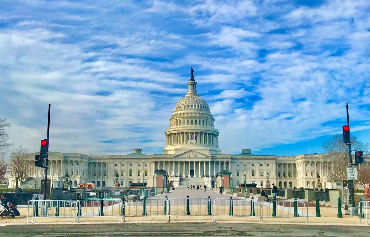 CNN Poll: Only 19% of Independents View Democrats Favorably and Don't Think Much Better of Republicans