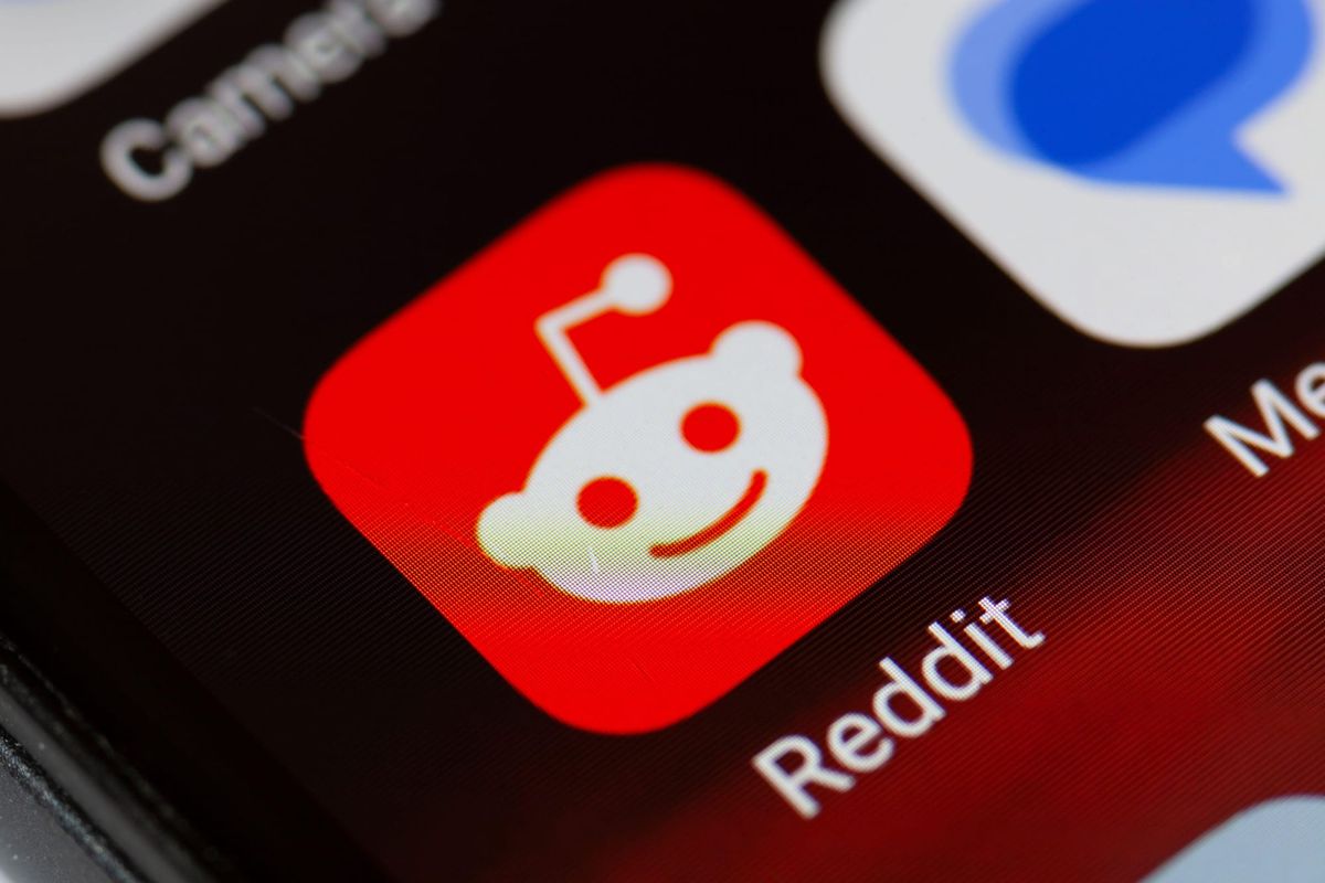 The Independent Voter Project California Governor poll became a hot topic of discussion on Reddit.