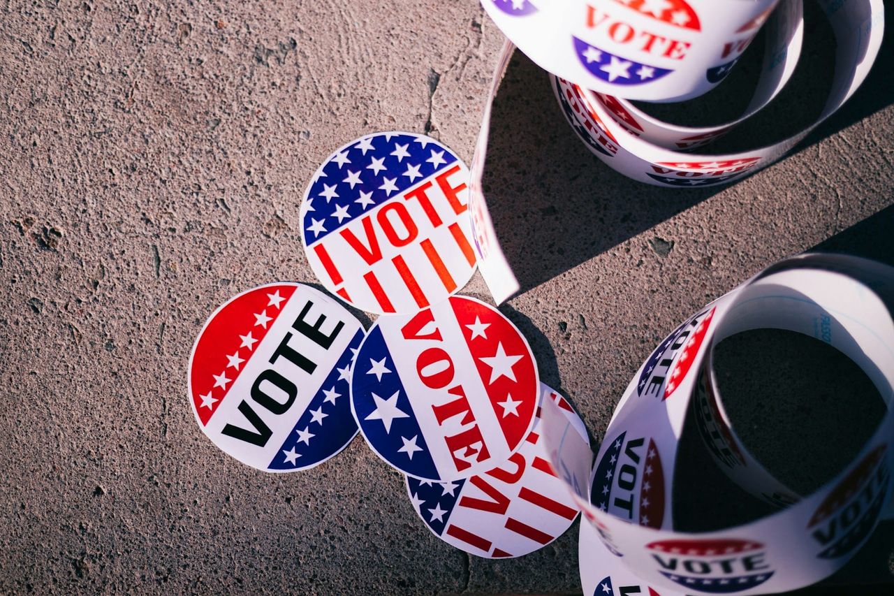 Facing Defections from Working-Class Voters, Democrats Turn to Independents for Help