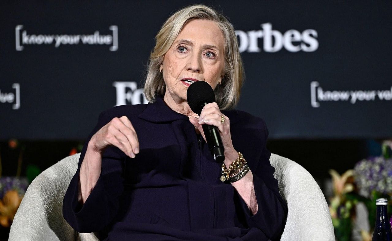 Hillary Clinton Is the Past. Independents Are the Future