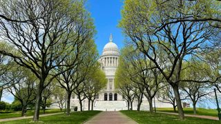 Rhode Island’s Voters Left the Parties. Now the Candidates Are Following.