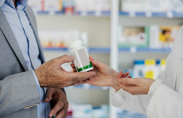 Gov. Newsom Targets Prescription Drug Middlemen in New Reform Proposal