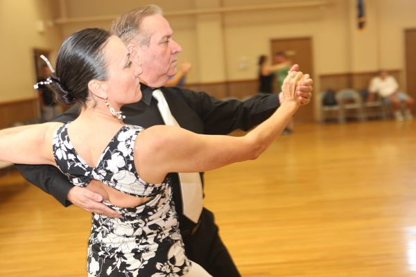 Learning to Dance: Making Good Political Leaders and Followers