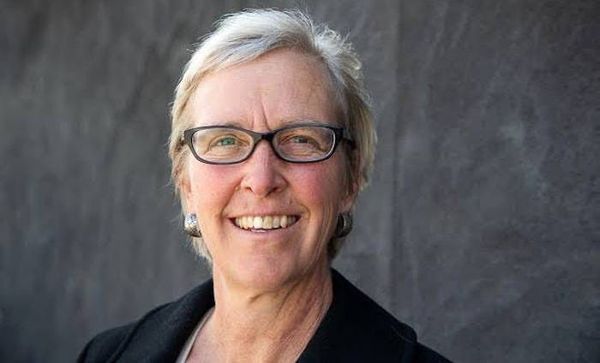 Independent Positioned to Make History in Washington