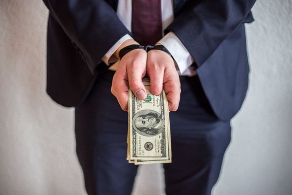 Missouri Voters Ban Most Lobbyist Gifts, Vote to End Gerrymandering