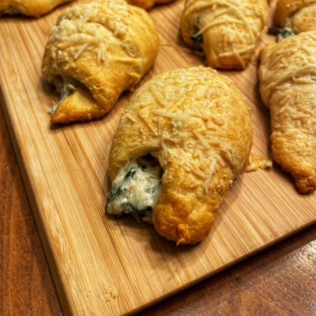 RECIPE: Spinach-Artichoke Rolls