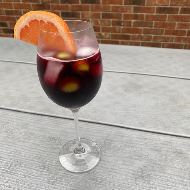 COCKTAIL: Lambrusco Spritz