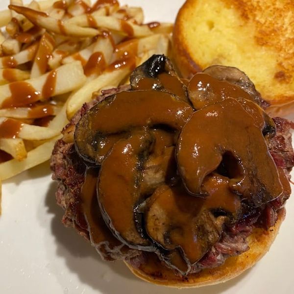 RECIPE: Irish Corned Beef Burger with Stout Sauce