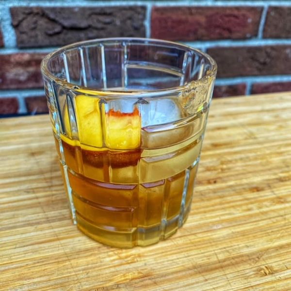 COCKTAIL: Peach-Basil Cooler