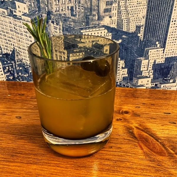 COCKTAIL: Rosemary Whiskey Fix