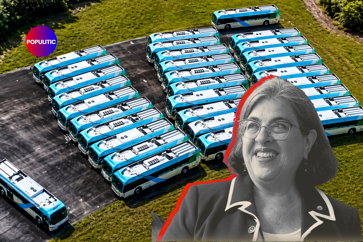Miami-Dade Bought 69 Electric Buses. Now They’re Lawn Ornaments.