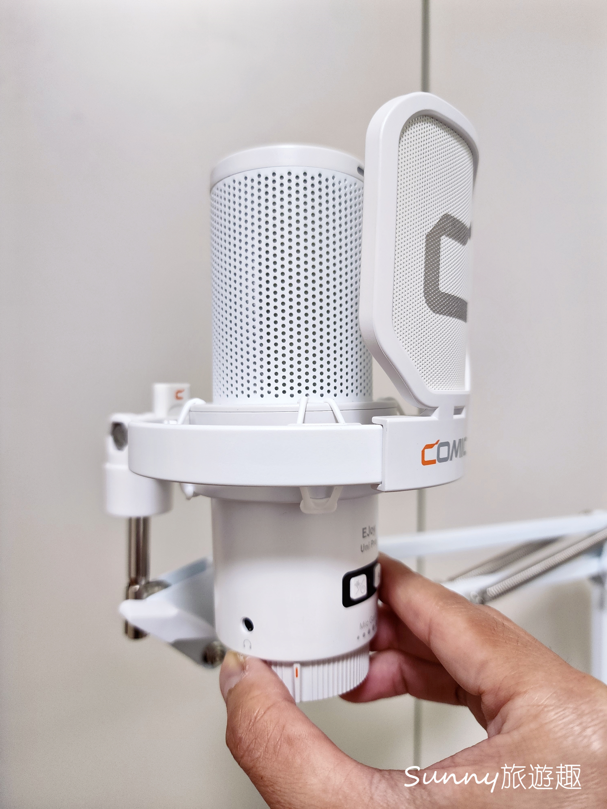 COMICA -EJoy Uni Pro 電容式無線麥克風開箱實測.無線麥克風開箱