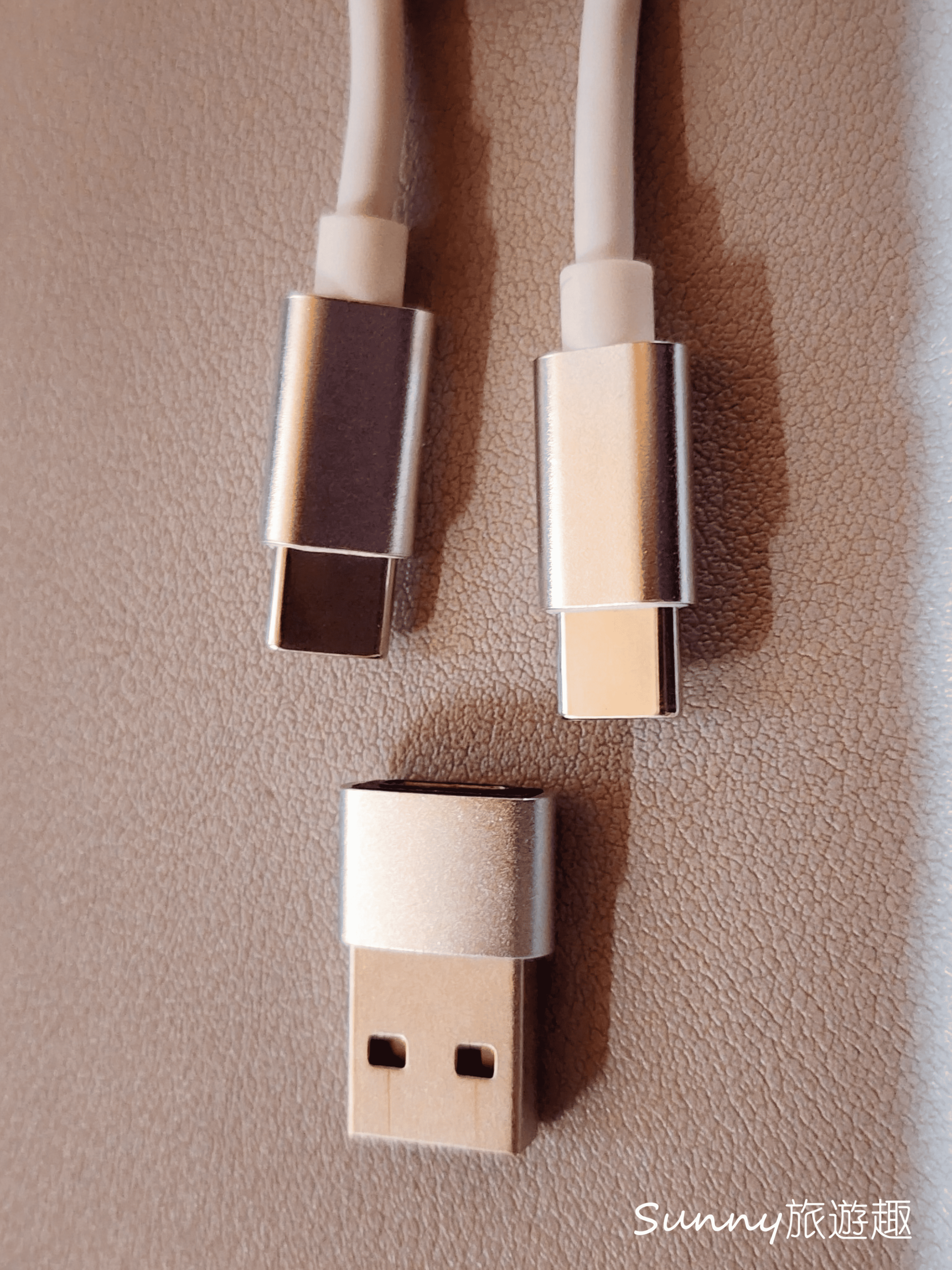 COMICA -EJoy Uni Pro 電容式無線麥克風開箱實測.無線麥克風開箱