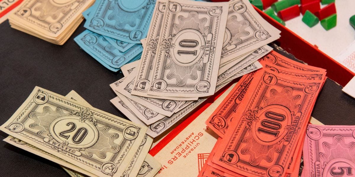 Feature image for The interest rate a savings account needs to beat 3.8% inflation