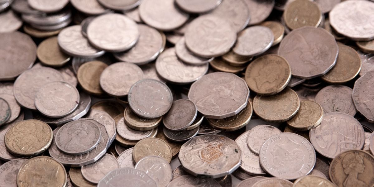 Feature image for Round-up investing and automated investing in Australia: how they work