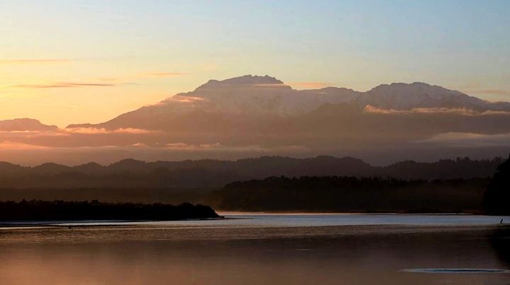Photo of sunrise in South Island, New Zealand 
