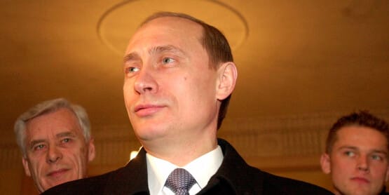 «Мужики» — таким было рабочее название «Единства». Если бы оно осталось, Владимир Путин пошел бы на свои первые выборы в 2000 году при поддержке «Мужиков». Кстати, а кто возглавлял предвыборный штаб будущего президента? «Мужики» — таким было рабочее название «Единства». Если бы оно осталось, Владимир Путин пошел бы на свои первые выборы в 2000 году при поддержке «Мужиков». Кстати, а кто возглавлял предвыборный штаб будущего президента?
