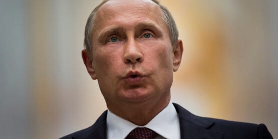 В том же году Владимир Путин аж дважды — в разговорах про права человека и про международные санкции против своих друзей — использовал слово «уконтрапупить». Что оно значит? В том же году Владимир Путин аж дважды — в разговорах про права человека и про международные санкции против своих друзей — использовал слово «уконтрапупить». Что оно значит?