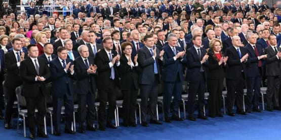 Спутницы чиновников тоже собирают медали и ордена. Угадайте, чья супруга получила награду? Спутницы чиновников тоже собирают медали и ордена. Угадайте, чья супруга получила награду?