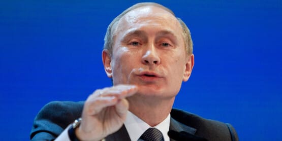 «Путин — это система, и менять надо всю систему. <...> Необходимо открытое политическое пространство. Прежде всего страну надо вывести из состояния политической заморозки. Для этого нужны свободный парламент, дискуссия, независимая пресса». Кто сказал это в 2010 году в поддержку акции «Путин должен уйти»? «Путин — это система, и менять надо всю систему. <...> Необходимо открытое политическое пространство. Прежде всего страну надо вывести из состояния политической заморозки. Для этого нужны свободный парламент, дискуссия, независимая пресса». Кто сказал это в 2010 году в поддержку акции «Путин должен уйти»?
