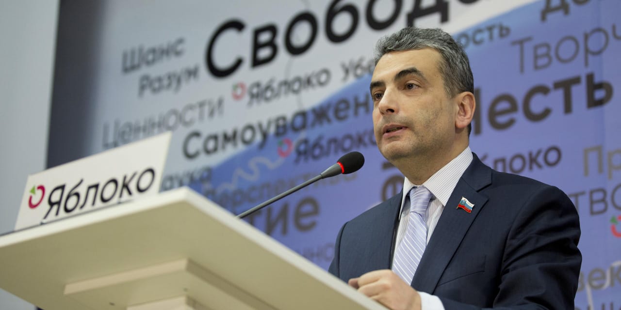 Лев Шлосберг на трибуне. Член «Яблока» про выборы 2024