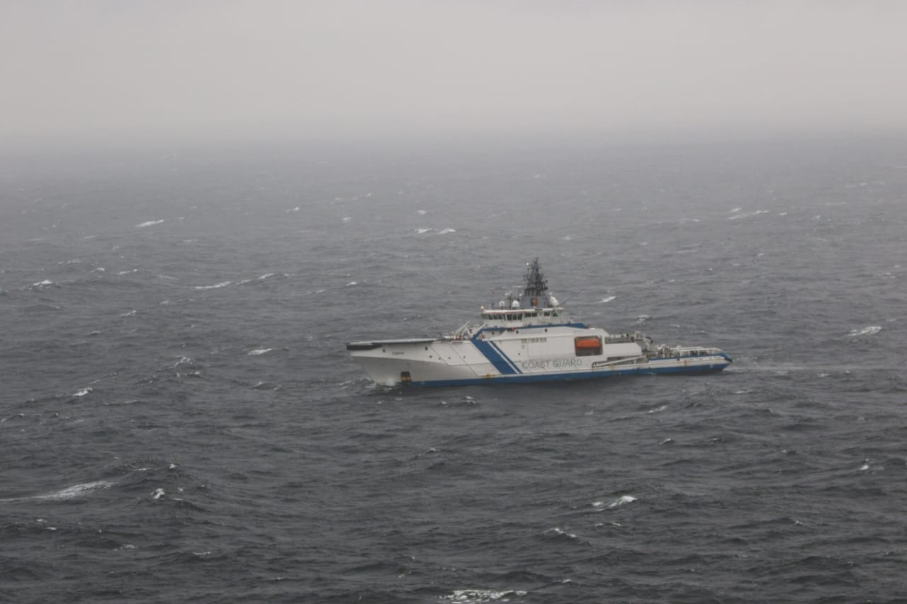 Россию заподозрили в подрыве газопровода в Европе. Морской патрульный корабль «Турва» Пограничной службы Финляндии охраняет место, где в Финском заливе обнаружено повреждение газопровода Balticconnector.