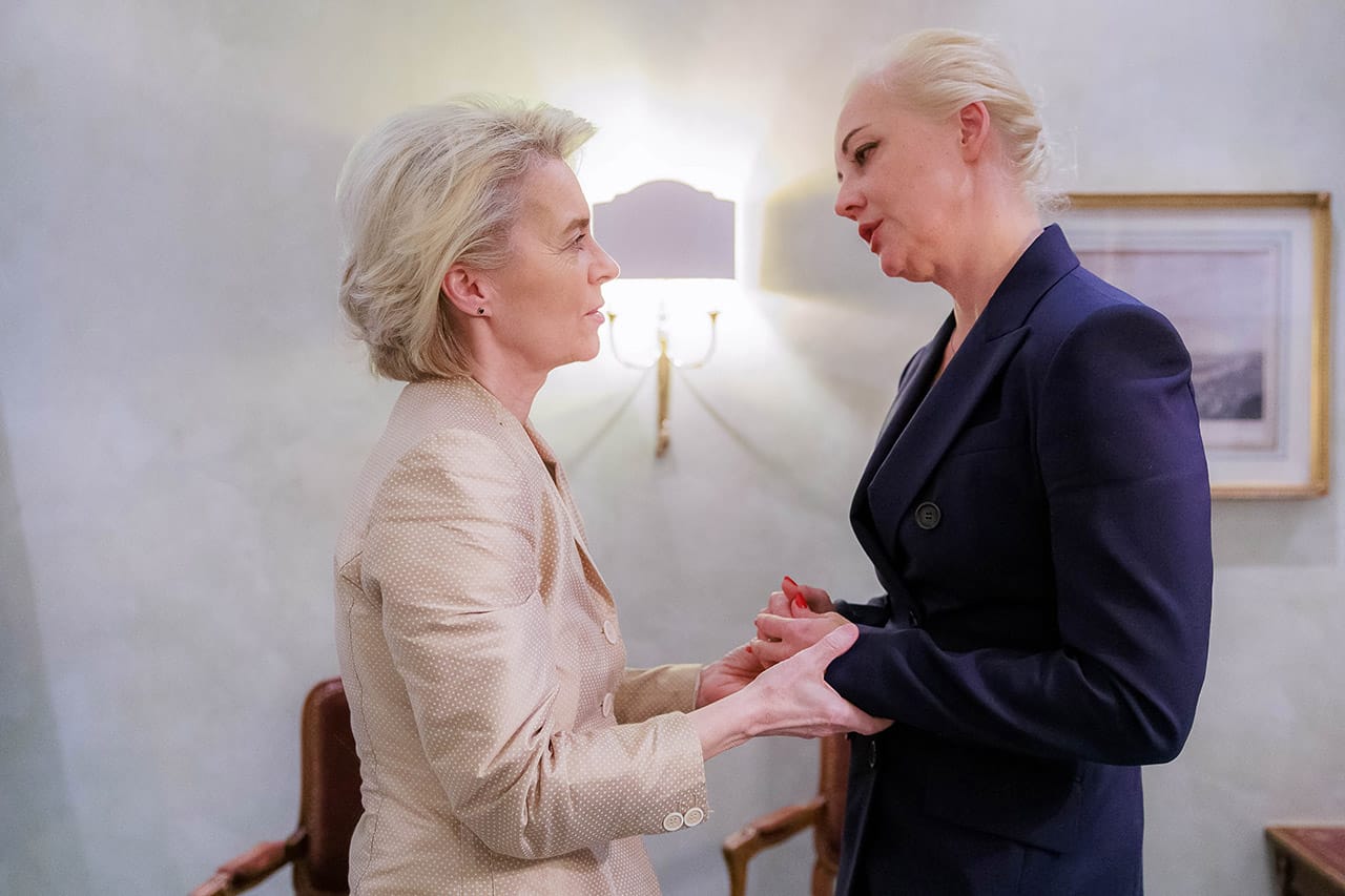 Юлия Навальная, справа, и Урсула фон дер Ляйен на Мюнхенской конференции по безопасности, 2024. Фото: Christophe Licoppe © European Union, 2024