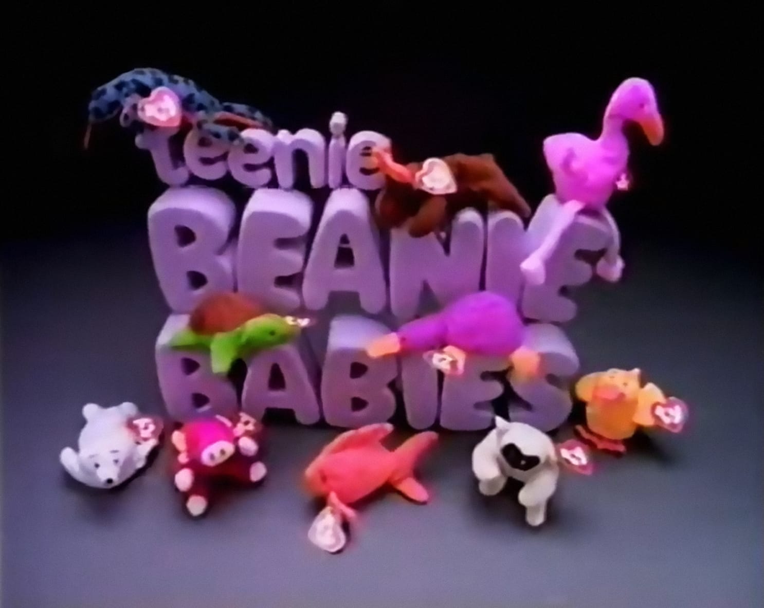 Кадр из рекламы «Хэппи Мил» с игрушками «Teenie Beanie Babies»