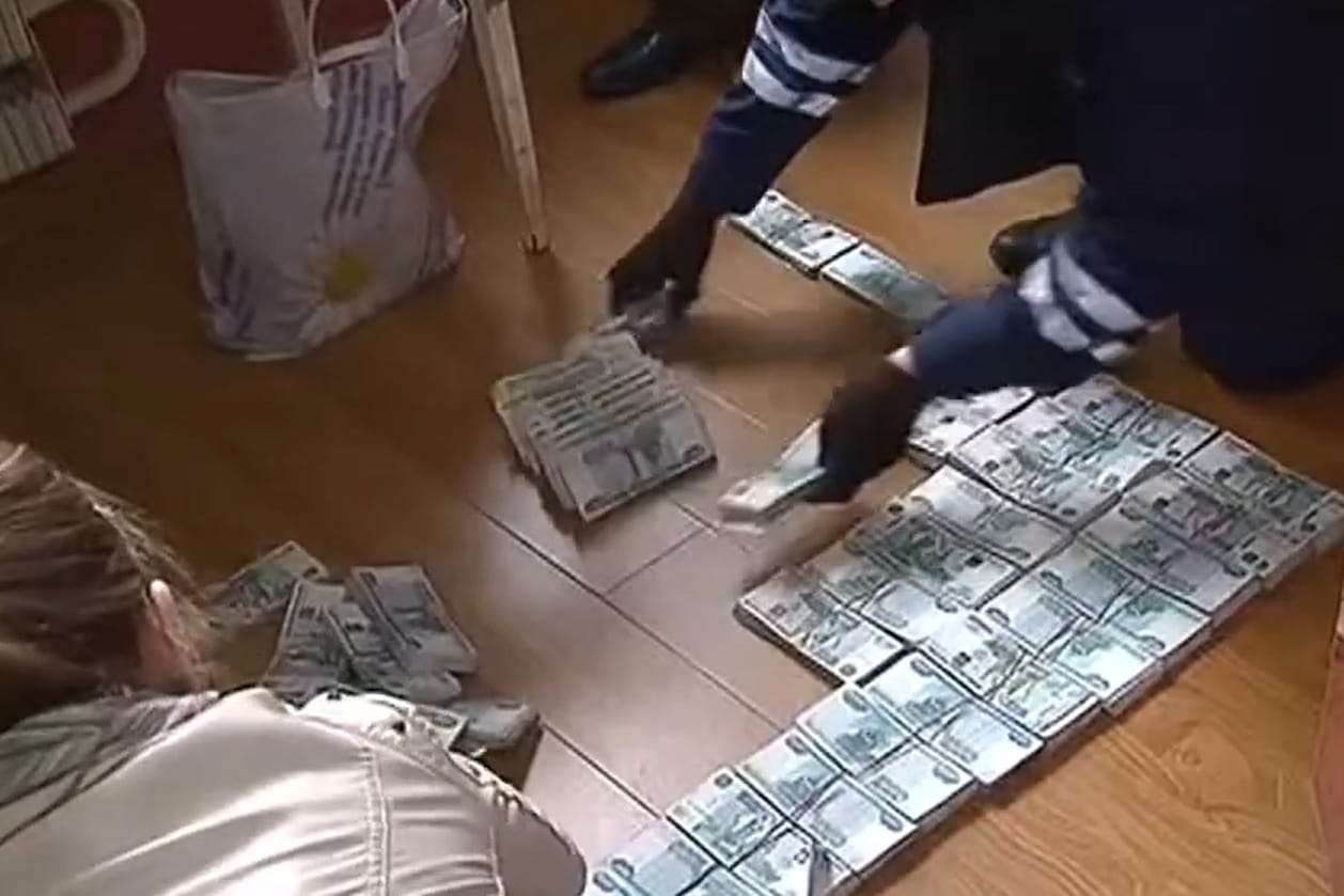 Бог Кузя — Андрей Попов создал тоталитарную секту и бил своих последователей.