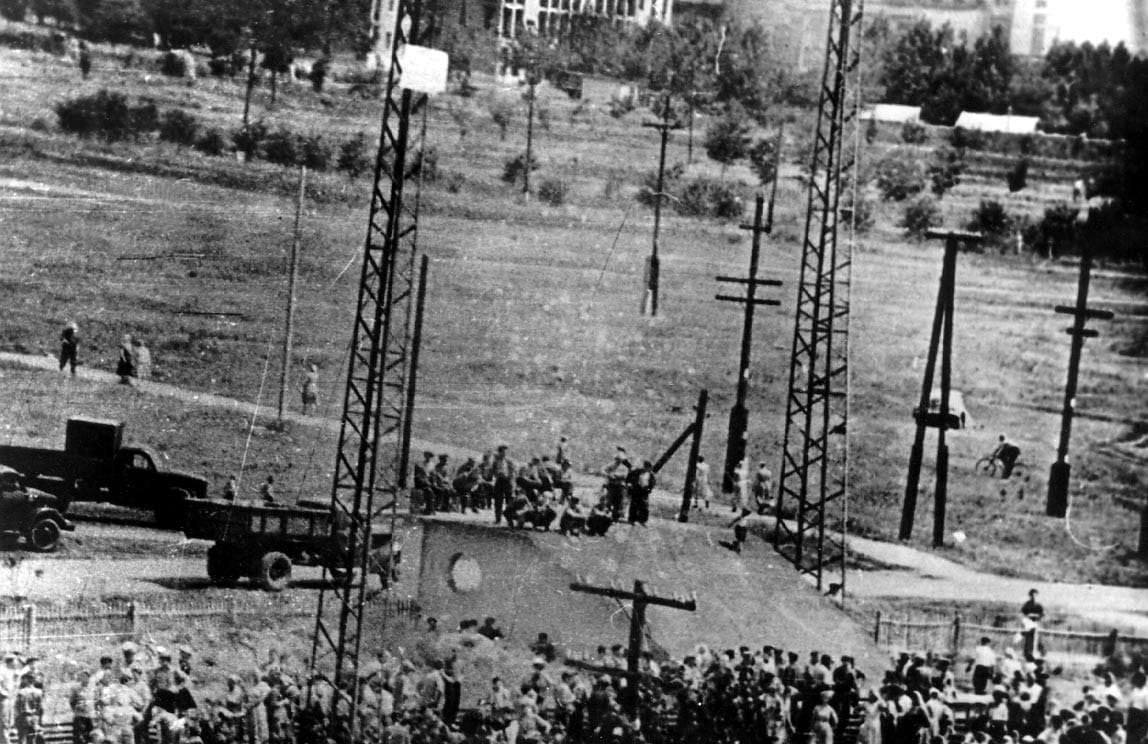 Тысячи граждан СССР стали свидетелями массового расстрела