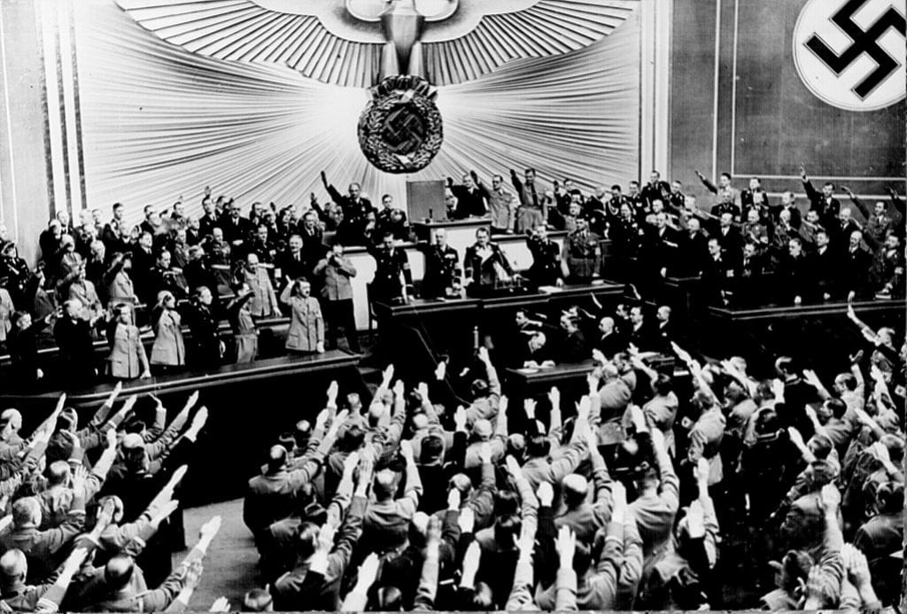 Гитлер в Рейхстаге, 1934 год