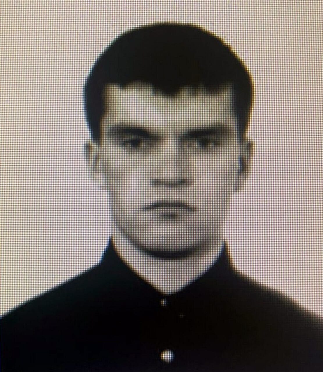 Маньяк Юркин был ментом в Мордовии, Саранске в 1990-х. Милиционер Андрей Юркин нападал на женщин. Его подельником был 16-летний Валерий Лаврушкин.