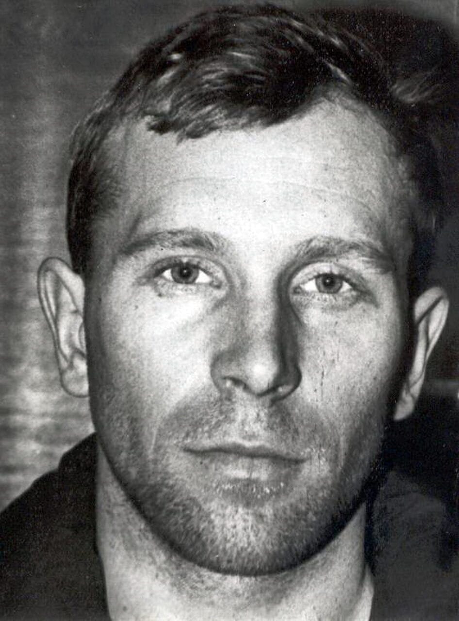 Маньяк Юркин был ментом в Мордовии, Саранске в 1990-х. Милиционер Андрей Юркин нападал на женщин.