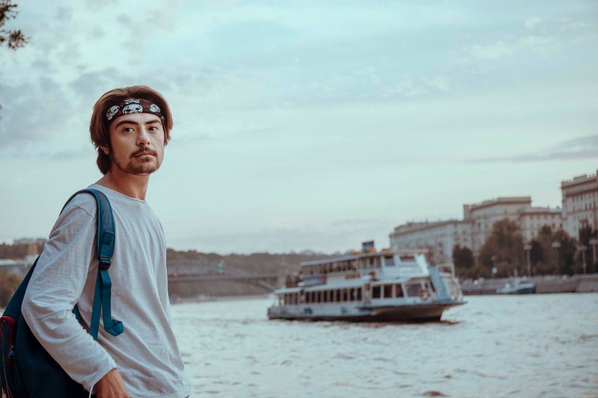 «Мы с женой плачем друг другу в трубку»