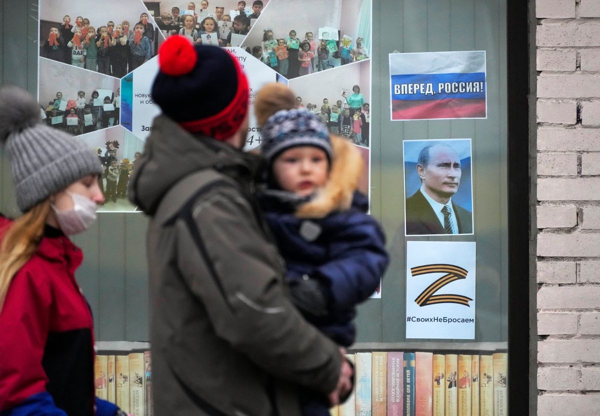 «Посты по хэштегам #ZaПутина или #Своихнебросаем — это перепись нищеты русской провинции»