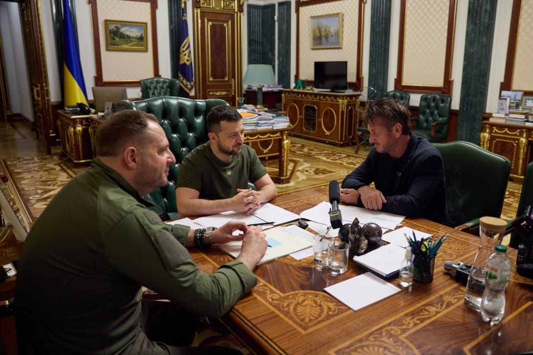 Кто из мировых звезд приезжал в Украину и лично к Зеленскому