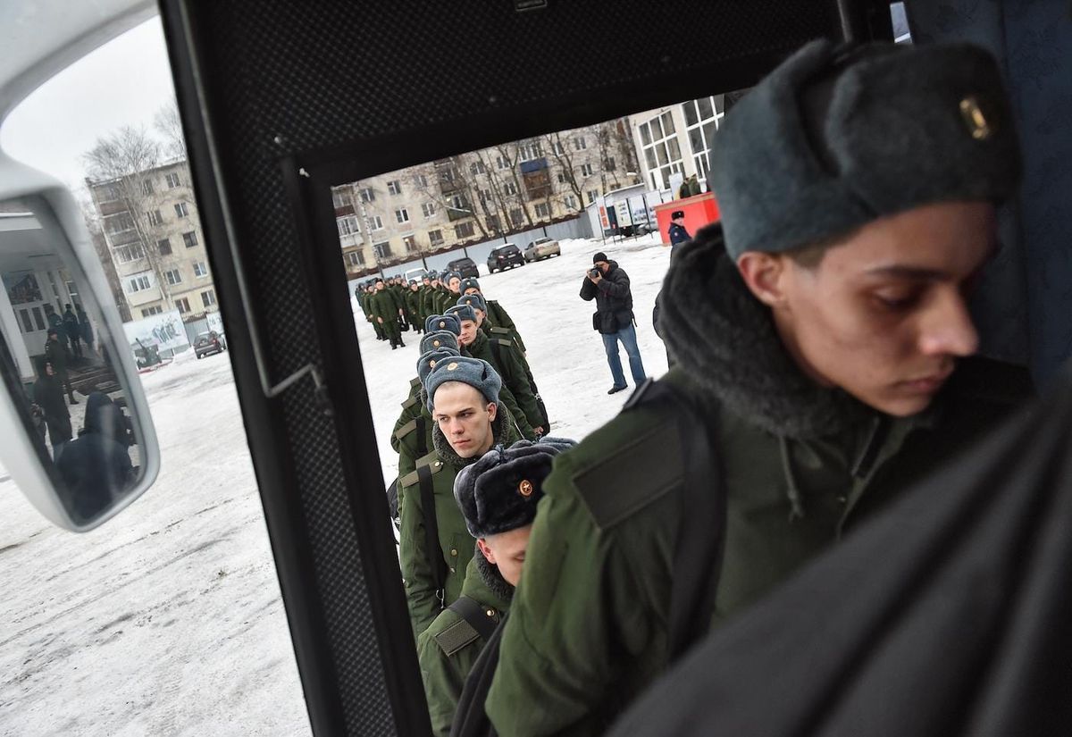 «Кого схватят, уговорят или принудят, того и заберут»