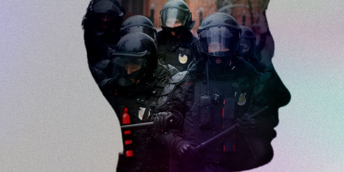 Я постоянно боюсь, что меня взломают или подкараулят у подъезда. Это нормально? 