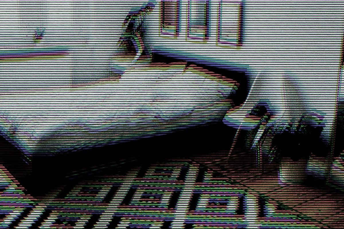 Тысячи людей находят скрытые камеры в квартирах Airbnb
