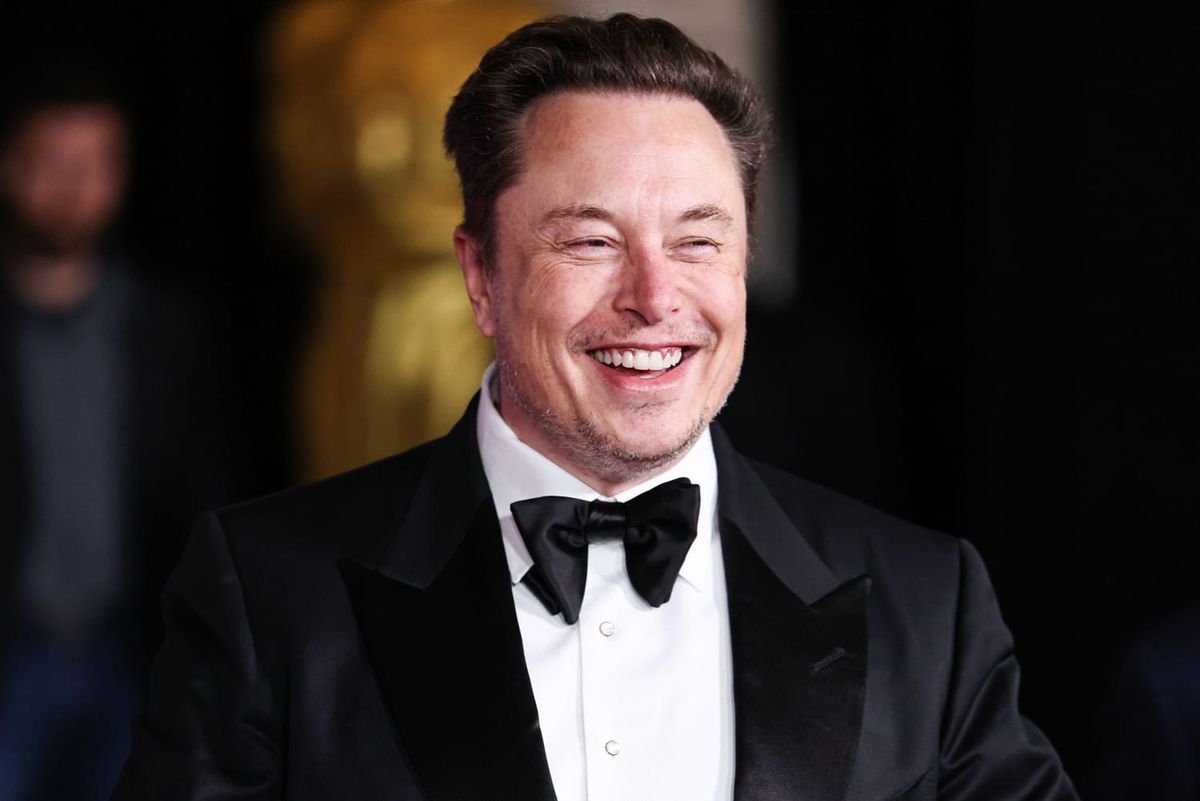 Мошенники украли миллиарды долларов от имени Tesla и «Газпрома»