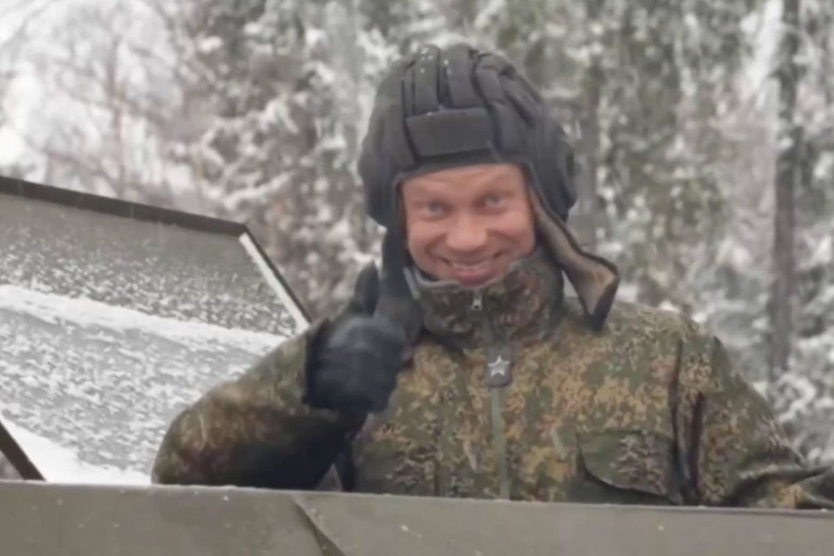 Экс-соведущий «Вечернего Урганта» возил детей из оккупированной Макеевки стрелять «по врагам России»