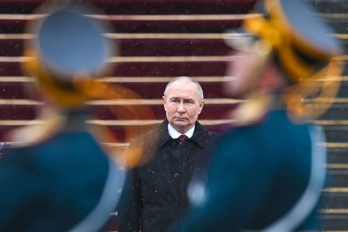 СМИ: силовики недовольны азартным желанием Путина продолжать войну