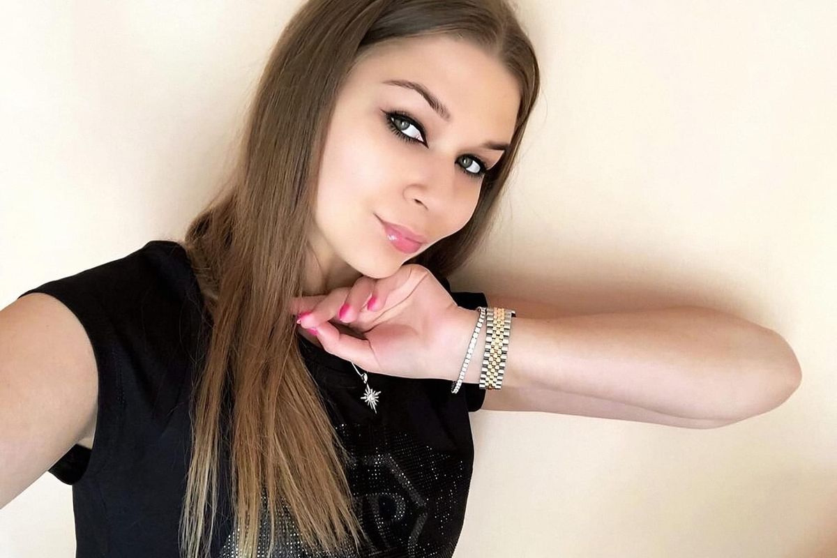 Бывшего мэра и его жену убила внучка и вывозила их тела на такси по частям