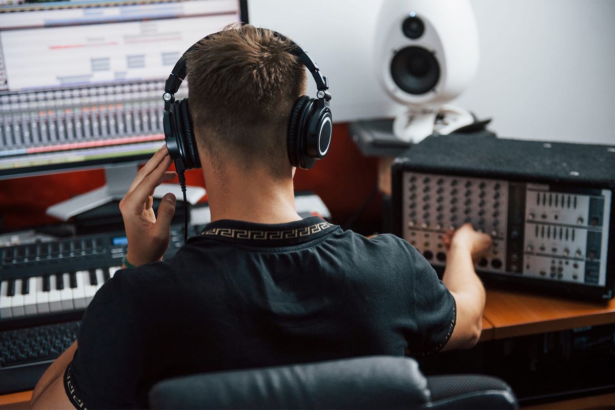 Наркодилеры обманули алгоритмы Spotify