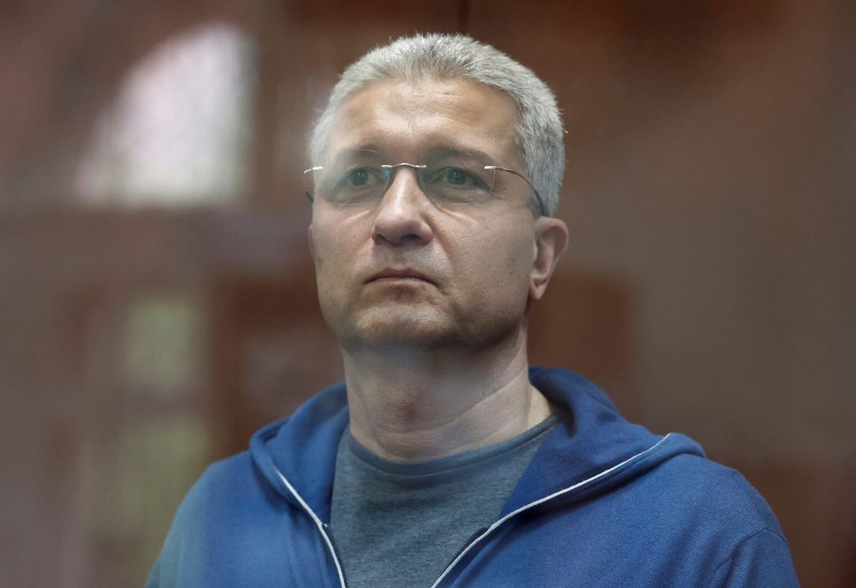 Бывшая жена замминистра обороны обвинила в разрушении своего брака «распутную обстановку» в окружении Шойгу