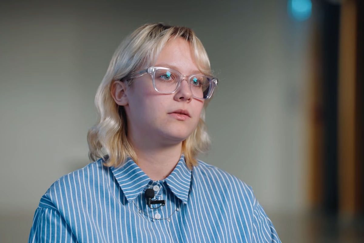 Певица Наоко рассказала о заработке уличных музыкантов