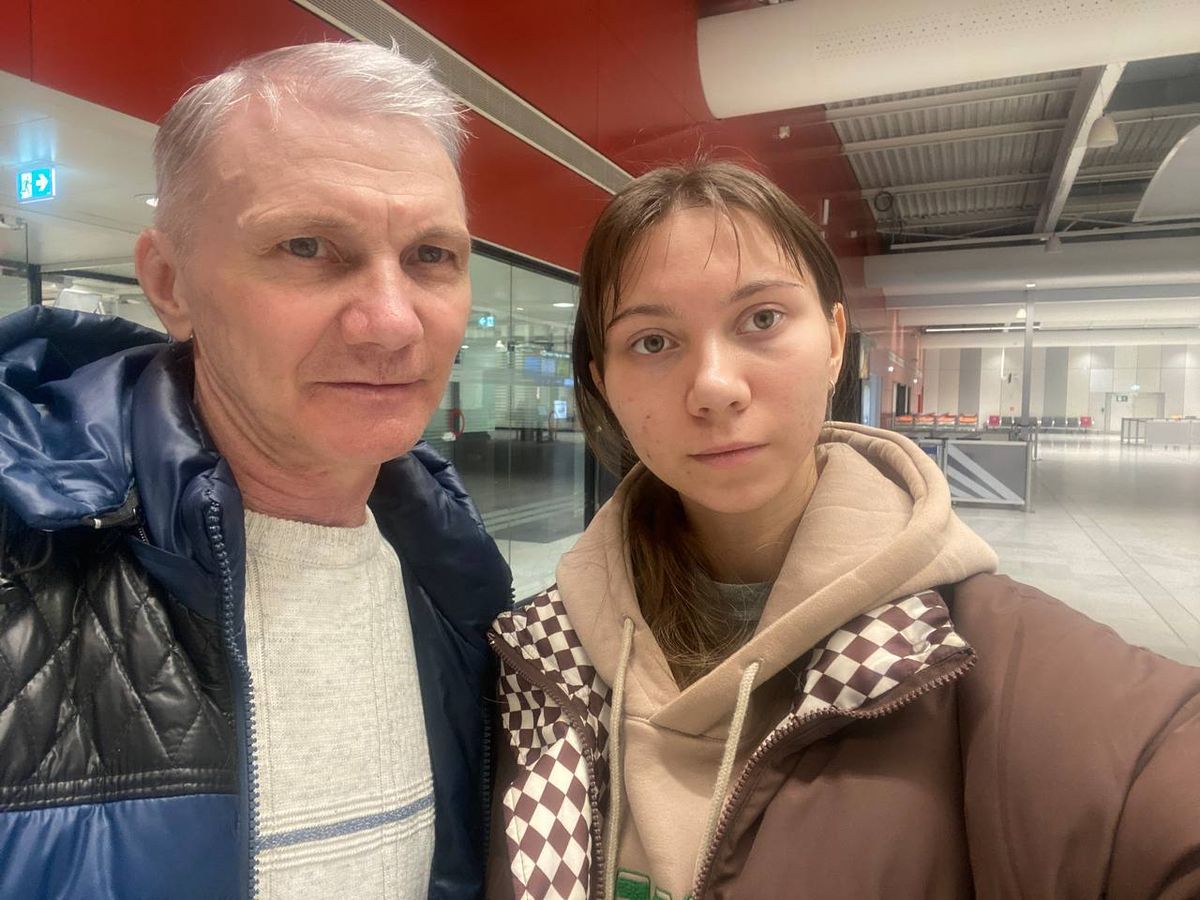 Преследуемый ФСБ отец-одиночка сумел уехать с дочерью во Францию